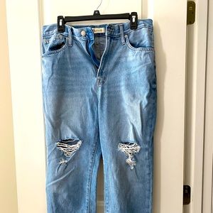 Madewell distressed mom jean Gilford wash 29